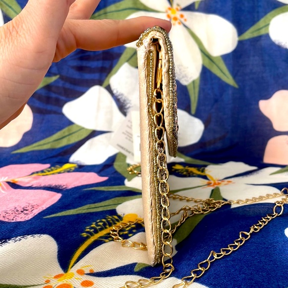 Brand New Lulu Handcrafted Gold Tone Beaded Flap Clutch Chain Crossbody Purse - Picture 8 of 12